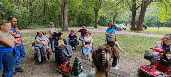 🎓 SZAKMA: Hogyan alkalmazkodik az erdőfürdő a különböző speciális igényekhez?